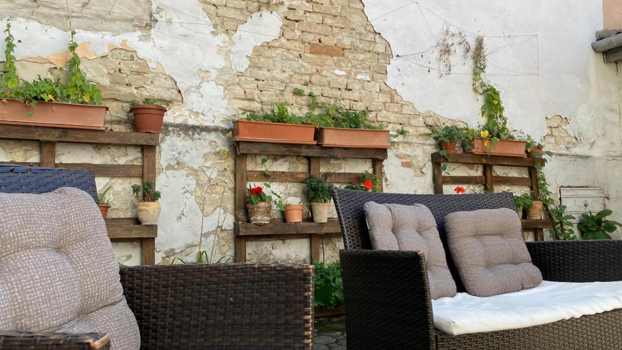 Bristol Apartments Baja Ngoại thất bức ảnh